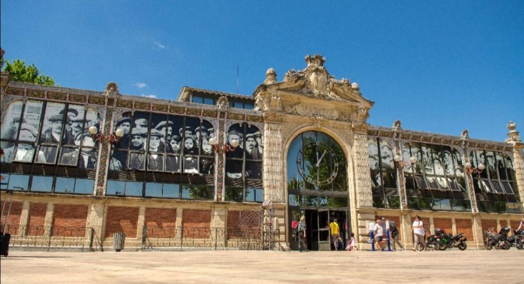 Studio Au Coeur Du Quartier Historique Narbonne Exterior photo